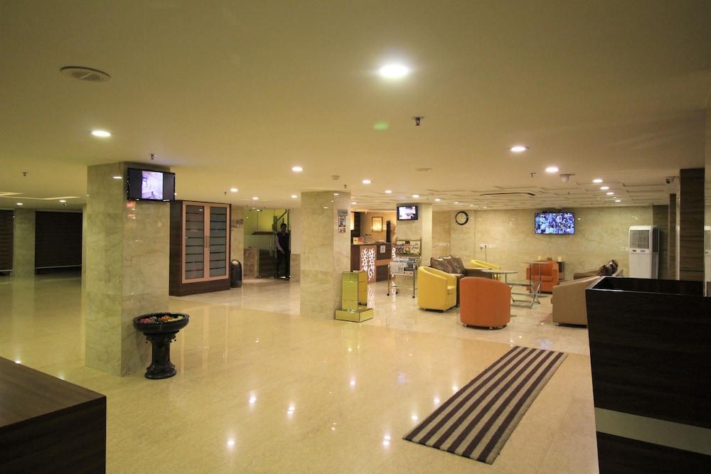 โรงแรมโกลเดน แกรนด์ เดลี ภายนอก รูปภาพ