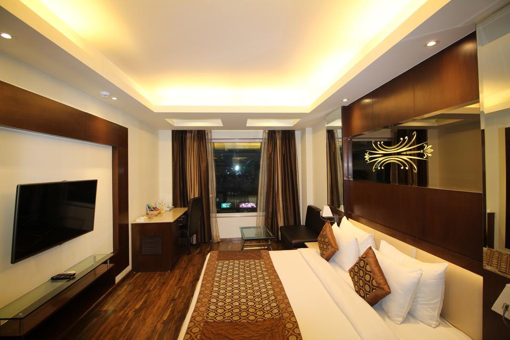 โรงแรมโกลเดน แกรนด์ เดลี ภายนอก รูปภาพ